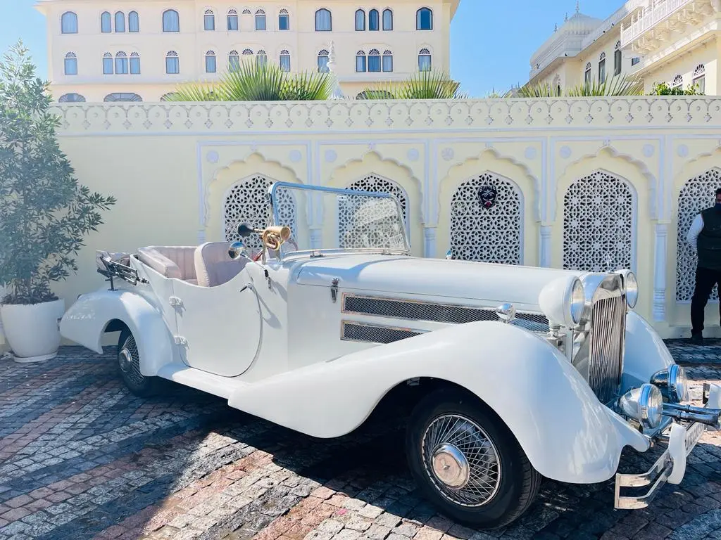 Vintage car rental in jaipur