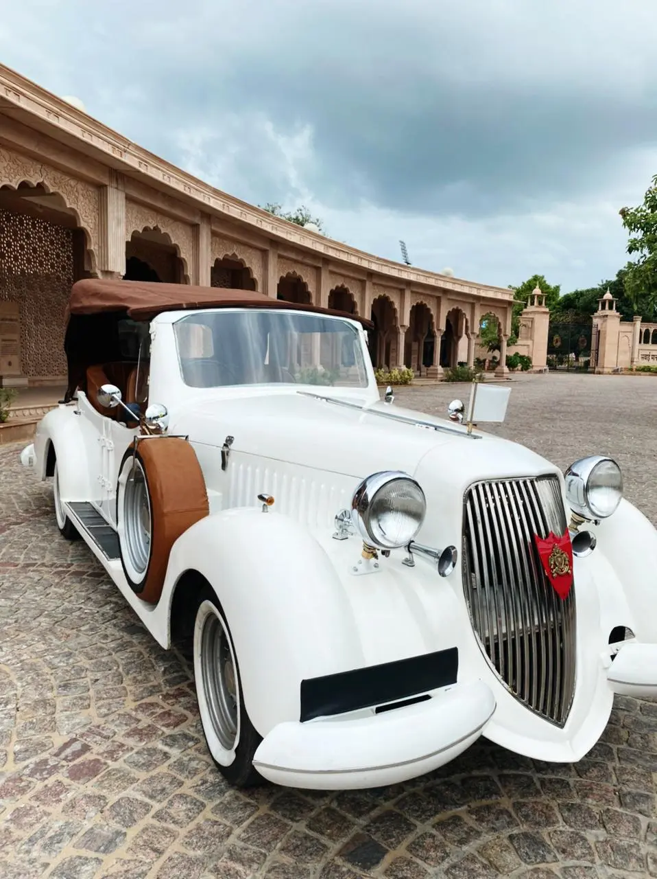 vintage car for rent in jaipur