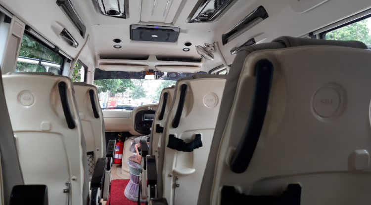 Luxury Tempo Traveller Hire Jaipur Taxi Service