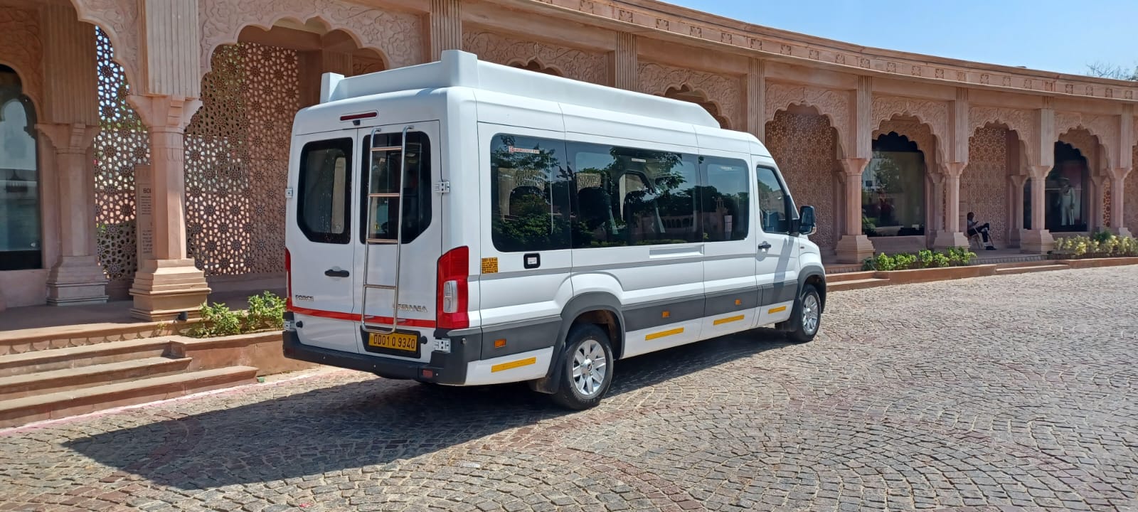 Luxury Force Urbania Taxi Service