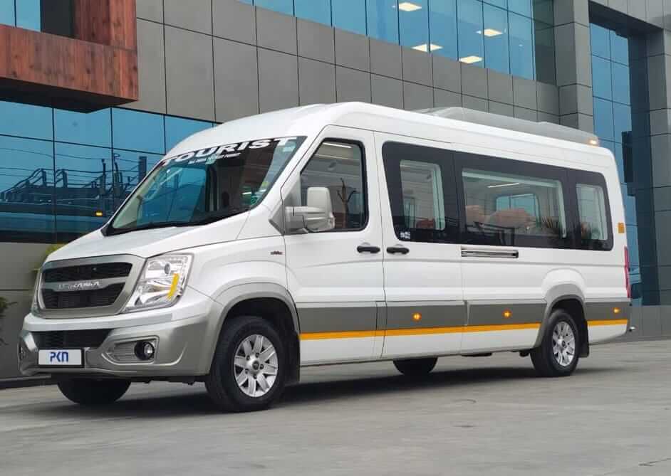 Force Urbania 9 Seater Car Rental